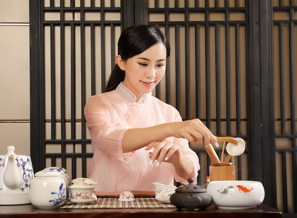 经常去上海闵行靠谱男士会馆，这家私藏已久的店推荐给你